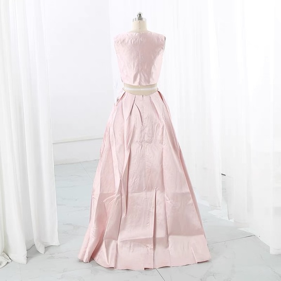 JOVANI pink simple, glossy satin A-line evening dress - Picture 5 of 6